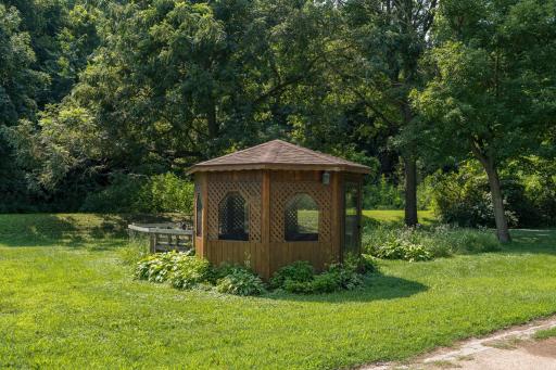50-web-or-mls-775-ottawa-rd.jpg
