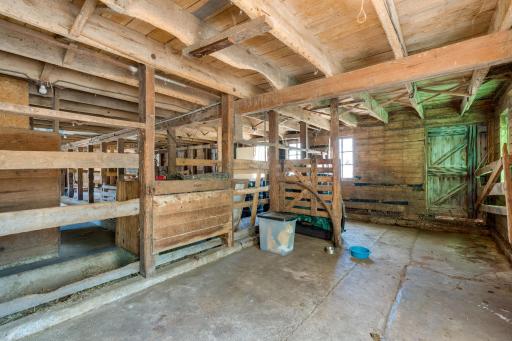 30-web-or-mls-775-ottawa-rd.jpg