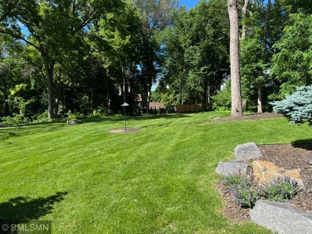 Private back yard with sun and shade!