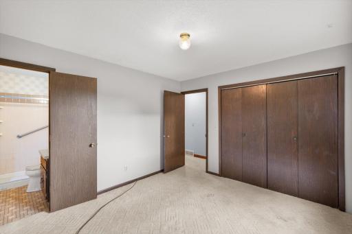 8210 Oakwood Drive SE, Becker, MN 55319