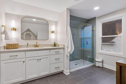 High Quality Delta Plumbing Fixtures Throughout