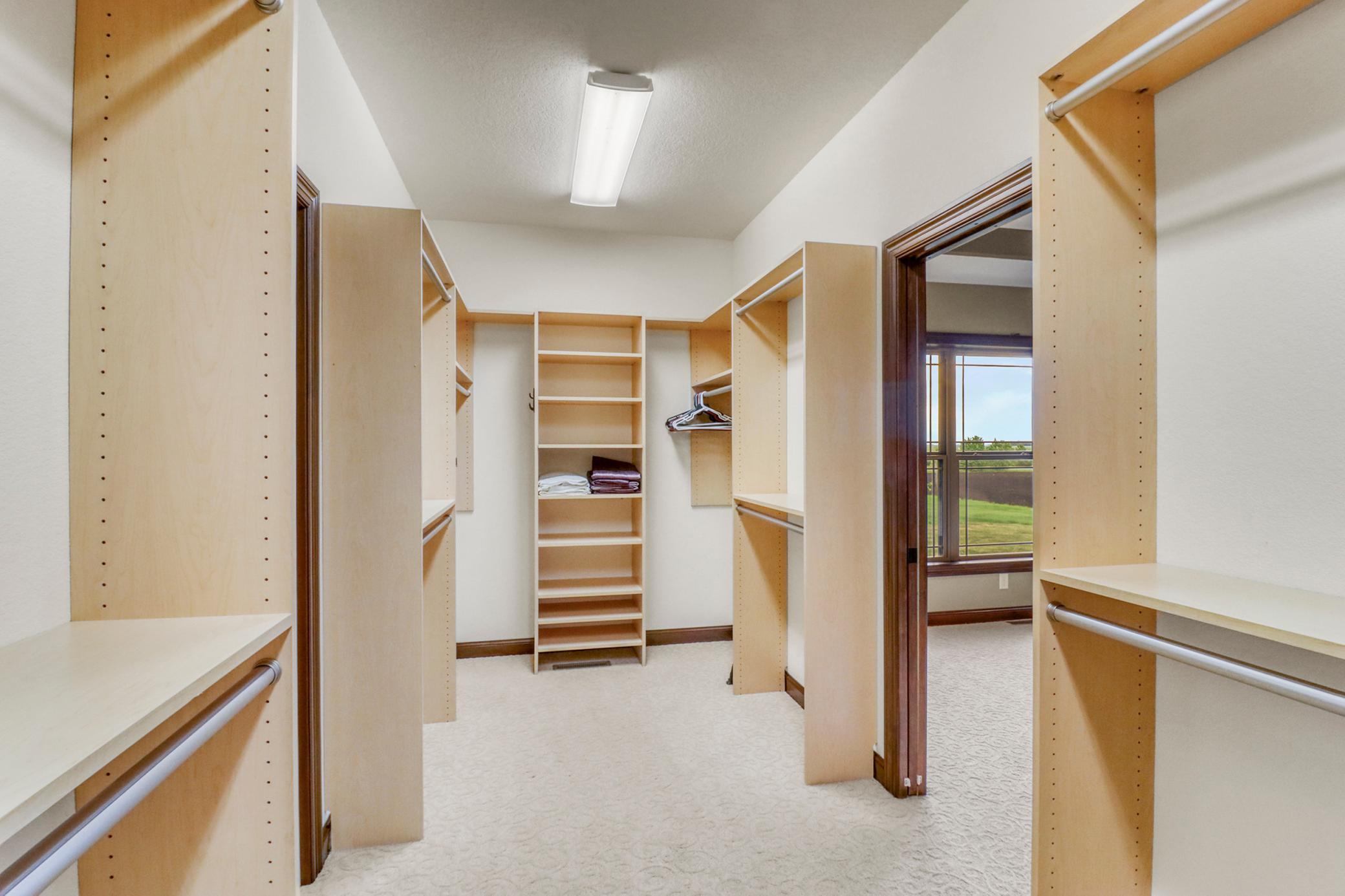Primary Closet1_1-3264.JPG