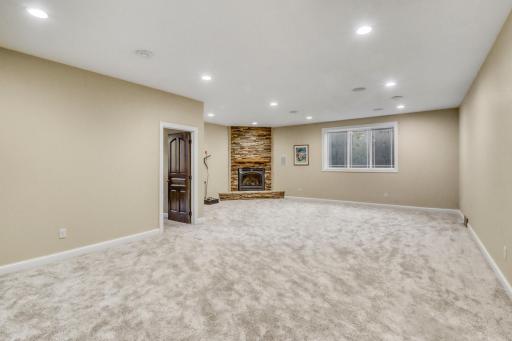 Basement1_3-3264.JPG