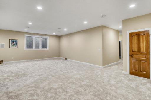 Basement1_4-3264.JPG