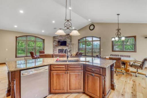 Kitchen1_4-3264.JPG