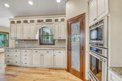 Kitchen1_6-3264.JPG