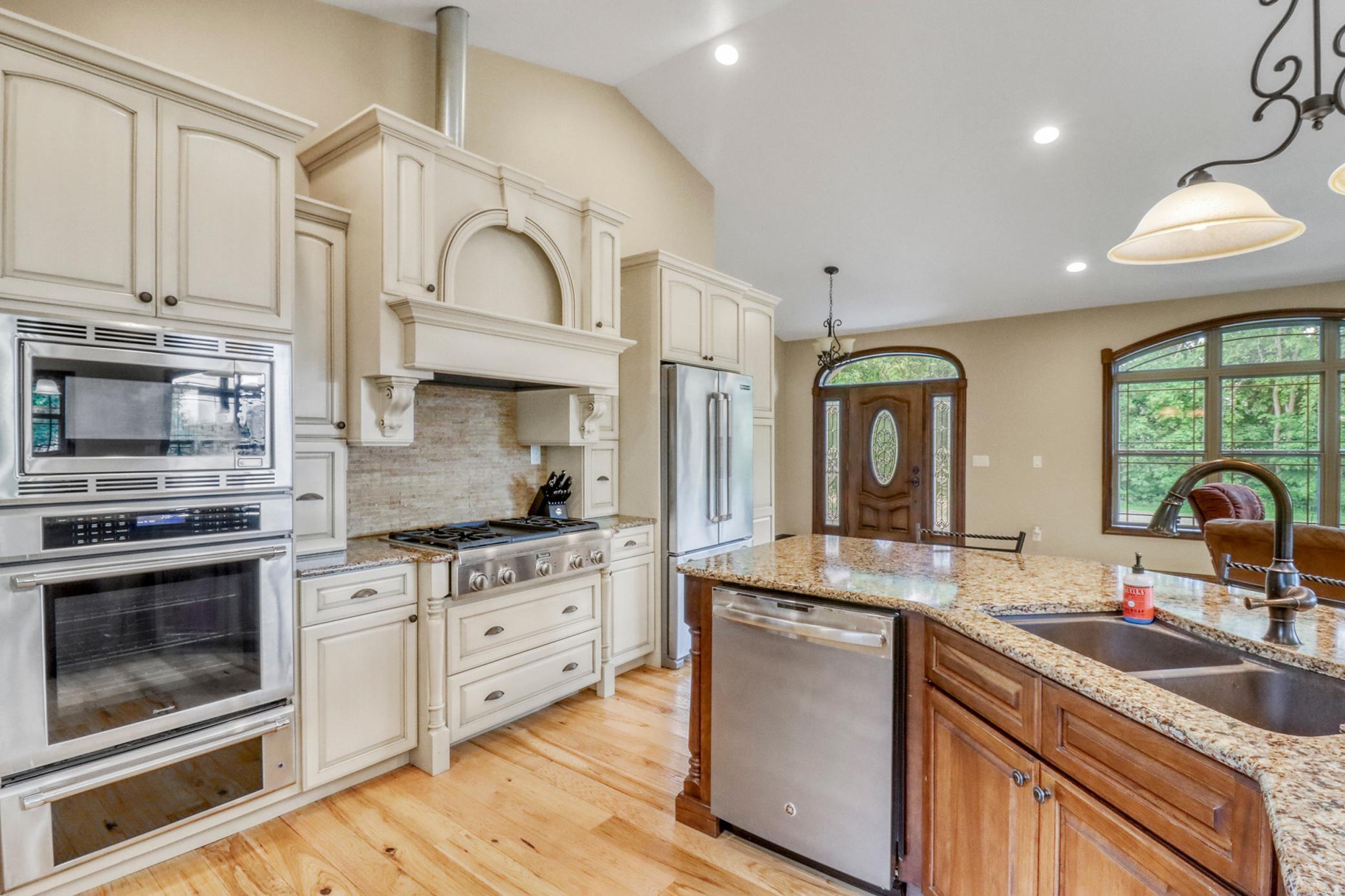 Kitchen1_3-3264.JPG