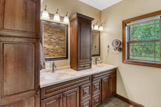 Primary Bathroom1_2-3264.JPG