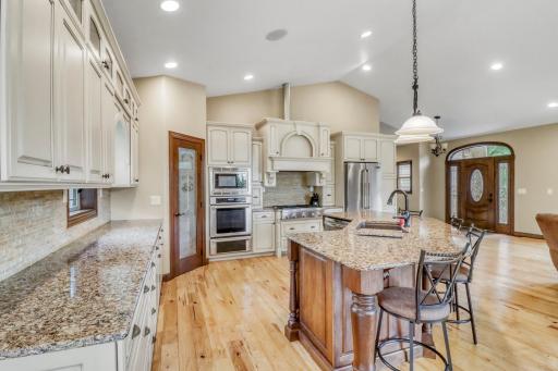 Kitchen1_2-3264.JPG