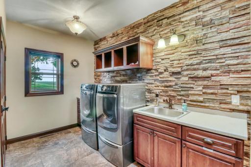 Laundry_Mudroom1_2-3264.JPG