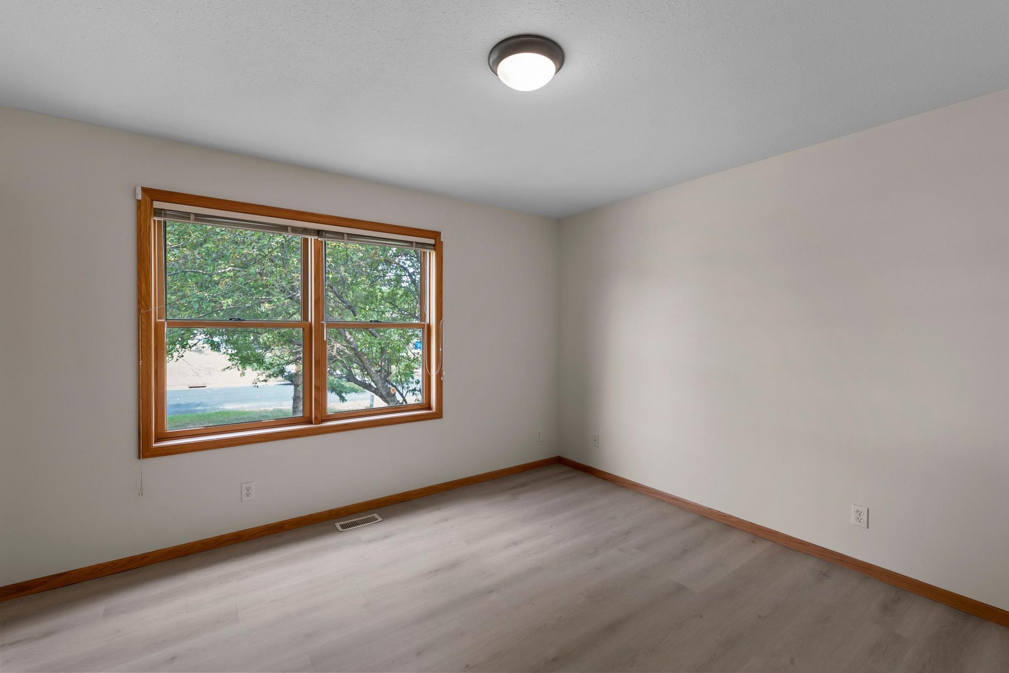 Bedroom 1 Up.jpg