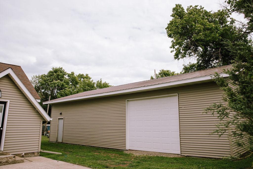 Heated garge / shop