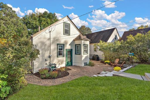 508-web-or-mls-409-web-or-mls-10-17-24 Darling at Drew - Roxy Rentals (4).jpg
