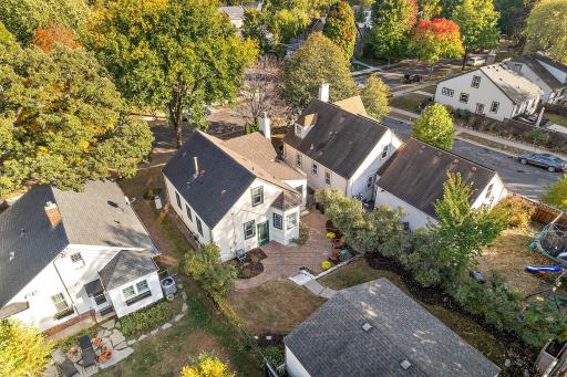 416-web-or-mls-10-17-24 Darling at Drew - Roxy Rentals (15).jpg