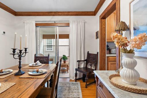 437-web-or-mls-11-4-24 Roxy Rentals - Drew (14).jpg
