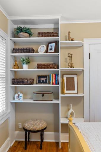 450-web-or-mls-11-4-24 Roxy Rentals - Drew (47).jpg