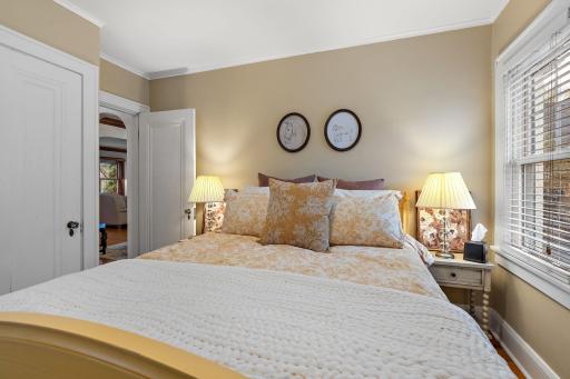 452-web-or-mls-11-4-24 Roxy Rentals - Drew (49).jpg