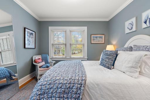 454-web-or-mls-11-4-24 Roxy Rentals - Drew (51).jpg