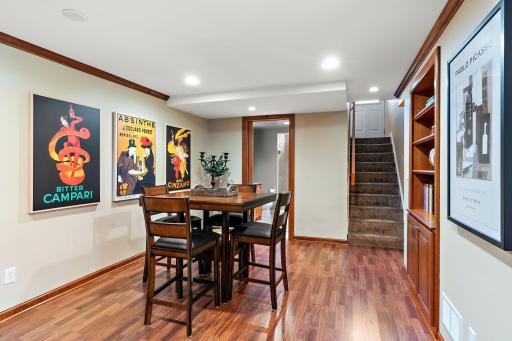 490-web-or-mls-11-4-24 Roxy Rentals - Drew (37).jpg