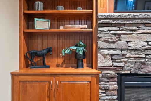 495-web-or-mls-11-4-24 Roxy Rentals - Drew (42).jpg