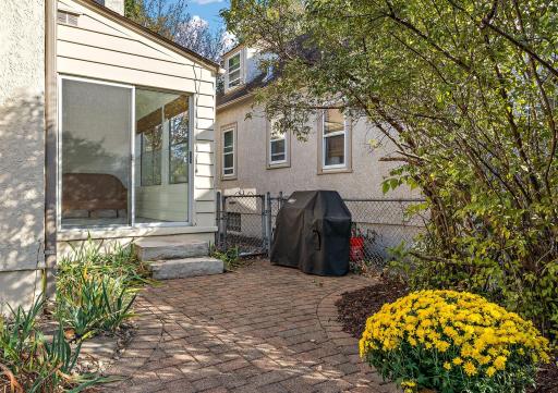 407-web-or-mls-10-17-24 Darling at Drew - Roxy Rentals (9).jpg