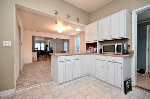 1051 W King Street, Winona, MN 55987