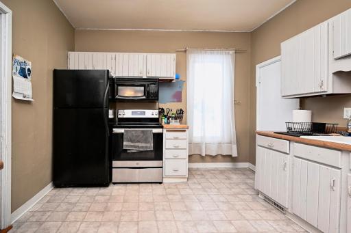 1051 W King Street, Winona, MN 55987