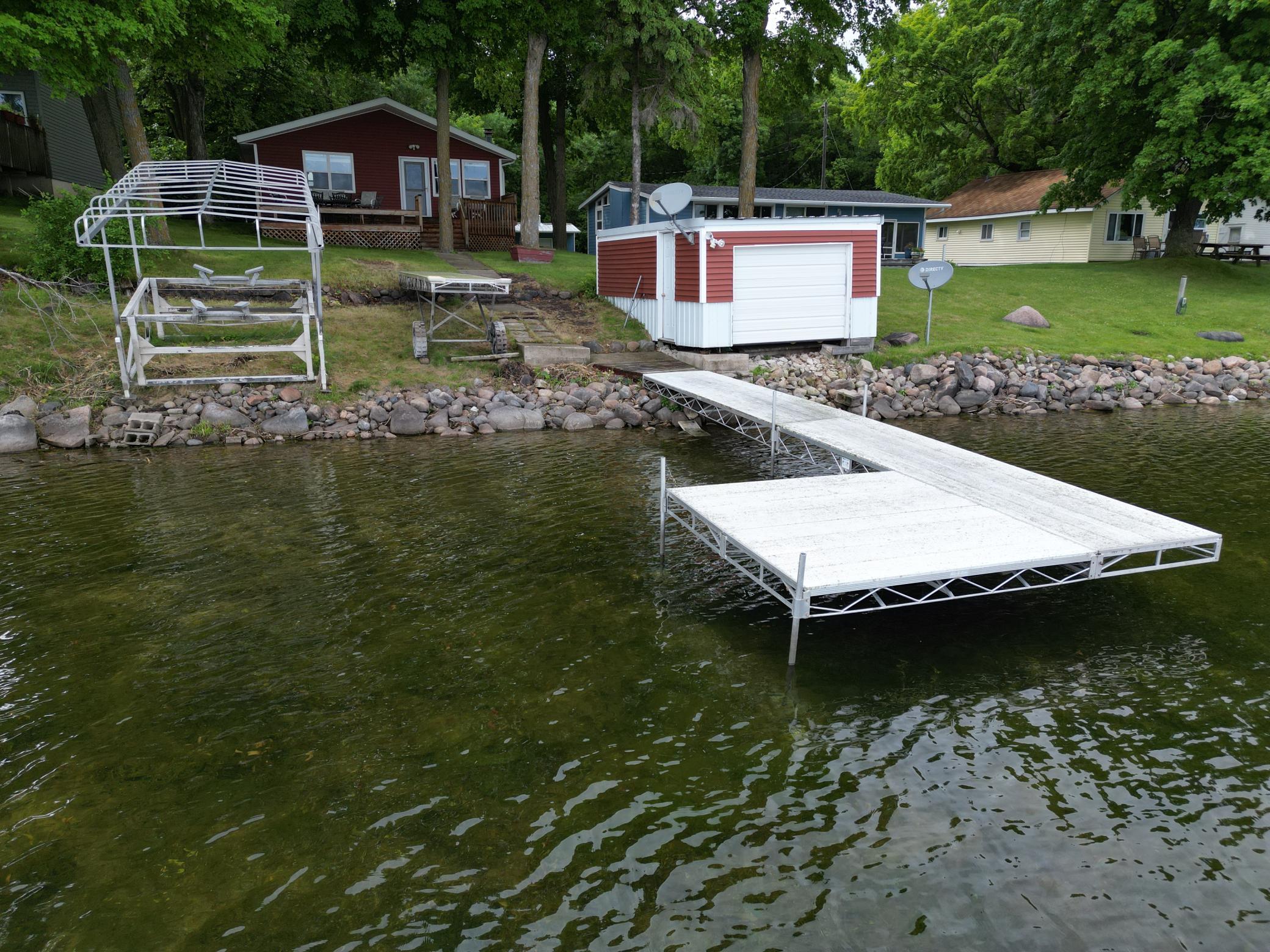 Aluminum Roll in Dock And Lift Included.JPG