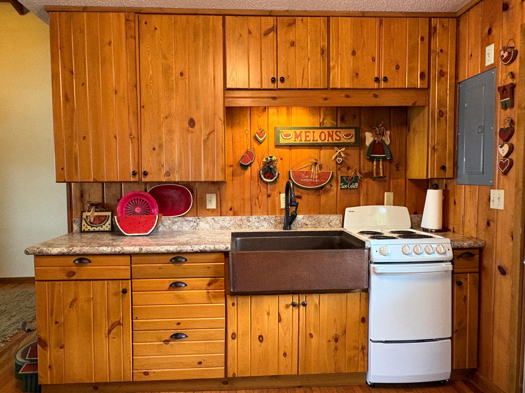 Classic Cabin Feel.JPG