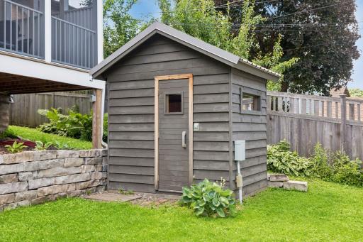1045 Van Slyke Avenue, Saint Paul, MN 55103