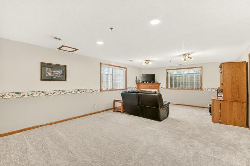 525 16th Street SW, Owatonna, MN 55060
