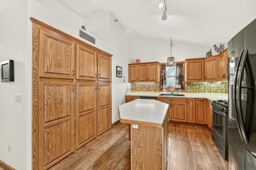 525 16th Street SW, Owatonna, MN 55060