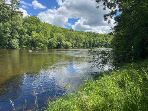 Direct access to kayaking, canoeing, and fishing right from your property