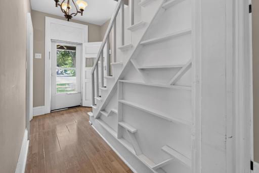 317 S 4th Street, Le Sueur, MN 56058
