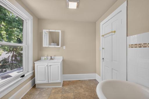 317 S 4th Street, Le Sueur, MN 56058