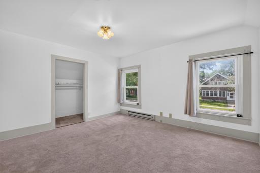 317 S 4th Street, Le Sueur, MN 56058