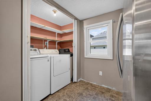 317 S 4th Street, Le Sueur, MN 56058