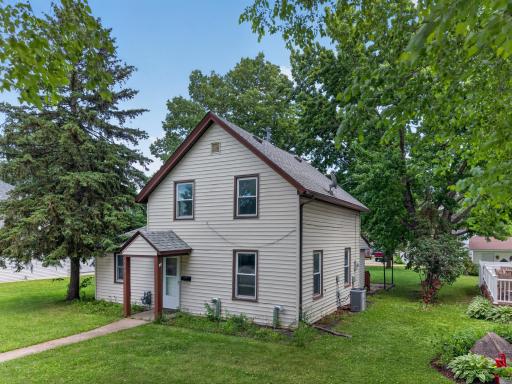317 S 4th Street, Le Sueur, MN 56058