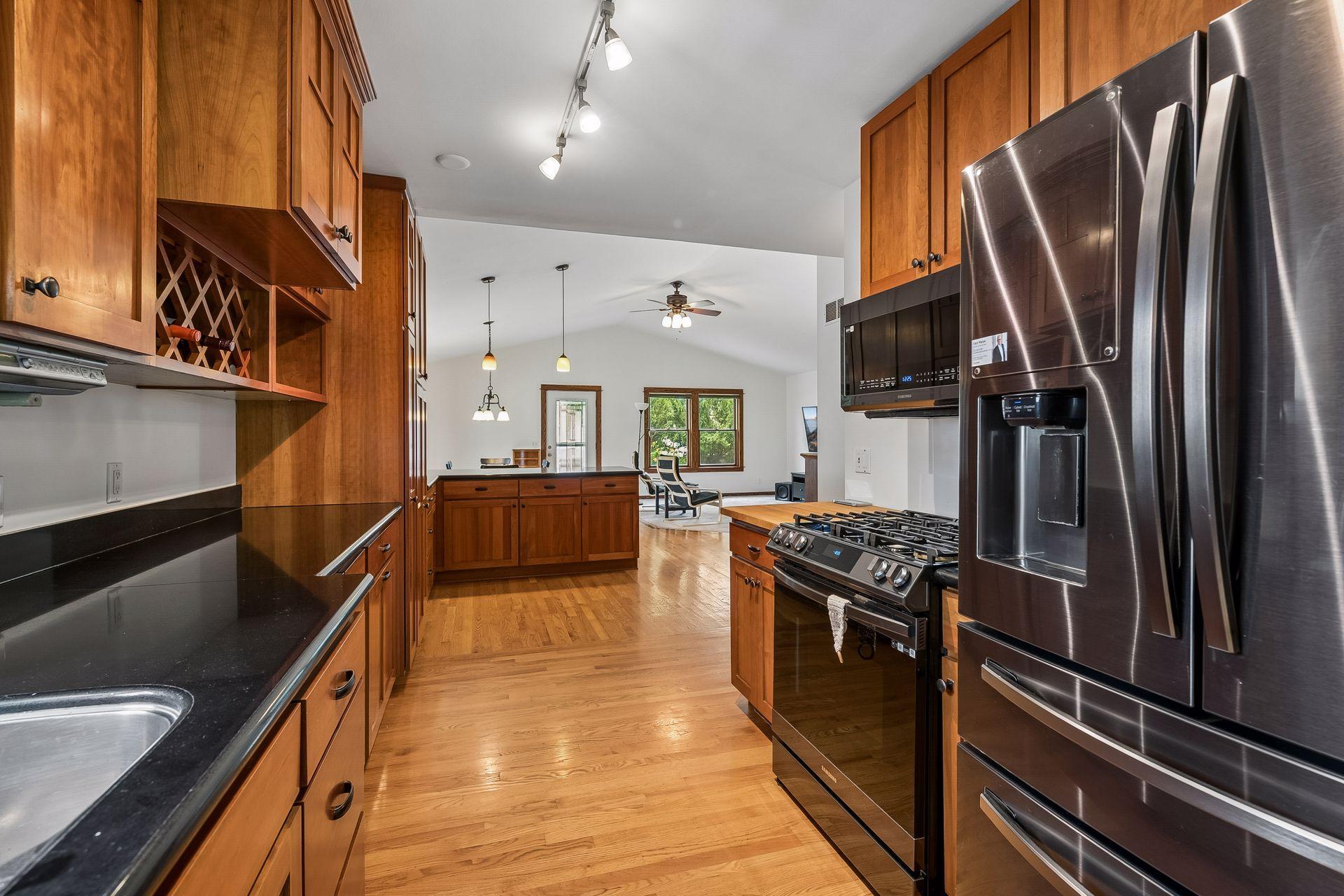Over 1700 sq.ft per floor. Vaulted great room
