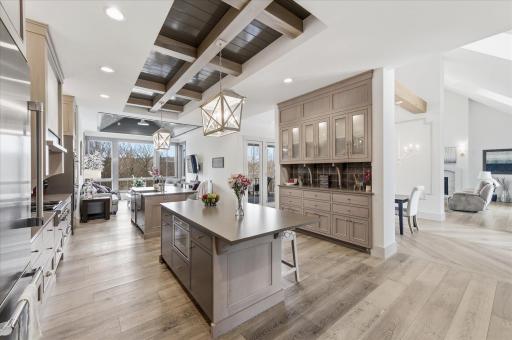 9810 Sky Lane, Eden Prairie, MN 55347