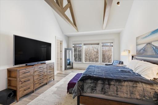 9810 Sky Lane, Eden Prairie, MN 55347