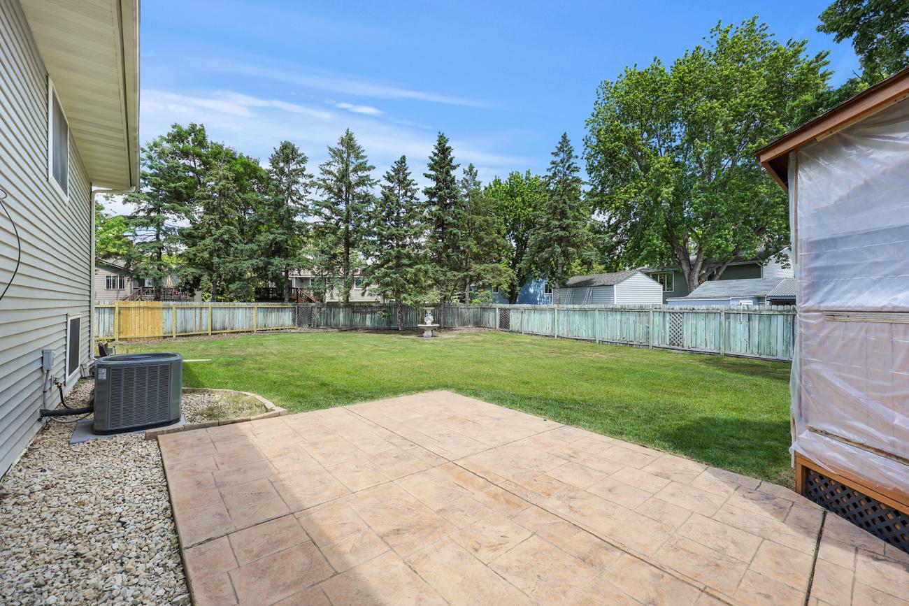 Classy stamped concrete patio