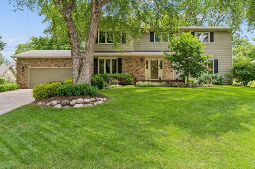 1359 Cherry Hill Road, Saint Paul, MN 55118