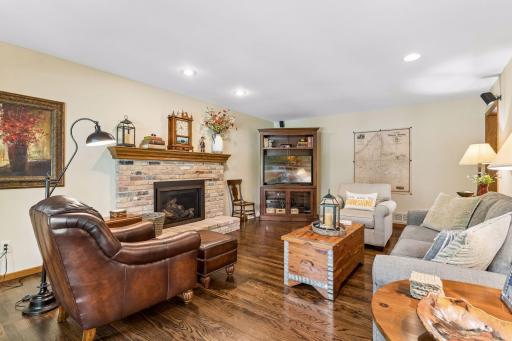1359 Cherry Hill Road, Saint Paul, MN 55118