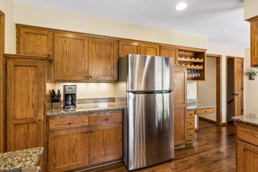 1359 Cherry Hill Road, Saint Paul, MN 55118