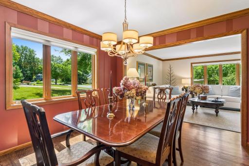 1359 Cherry Hill Road, Saint Paul, MN 55118