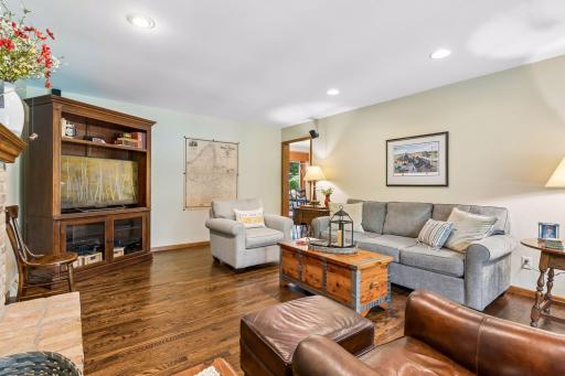 1359 Cherry Hill Road, Saint Paul, MN 55118