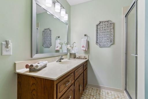 1359 Cherry Hill Road, Saint Paul, MN 55118
