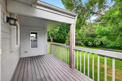BACK DECK