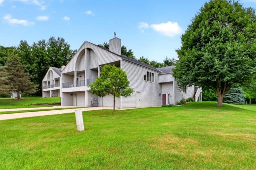 SPACIOUS FRONT YARD